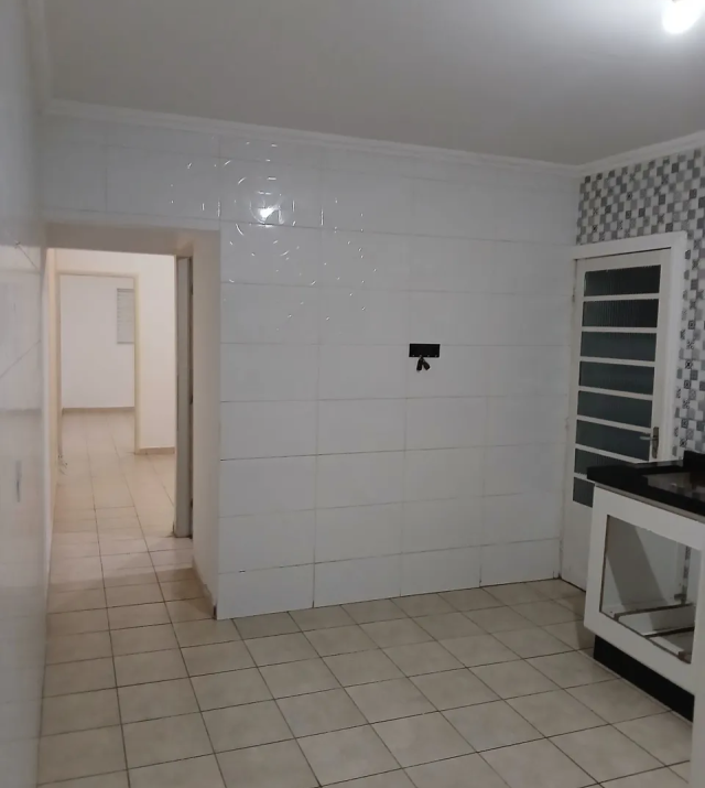 C3703 8.jpg